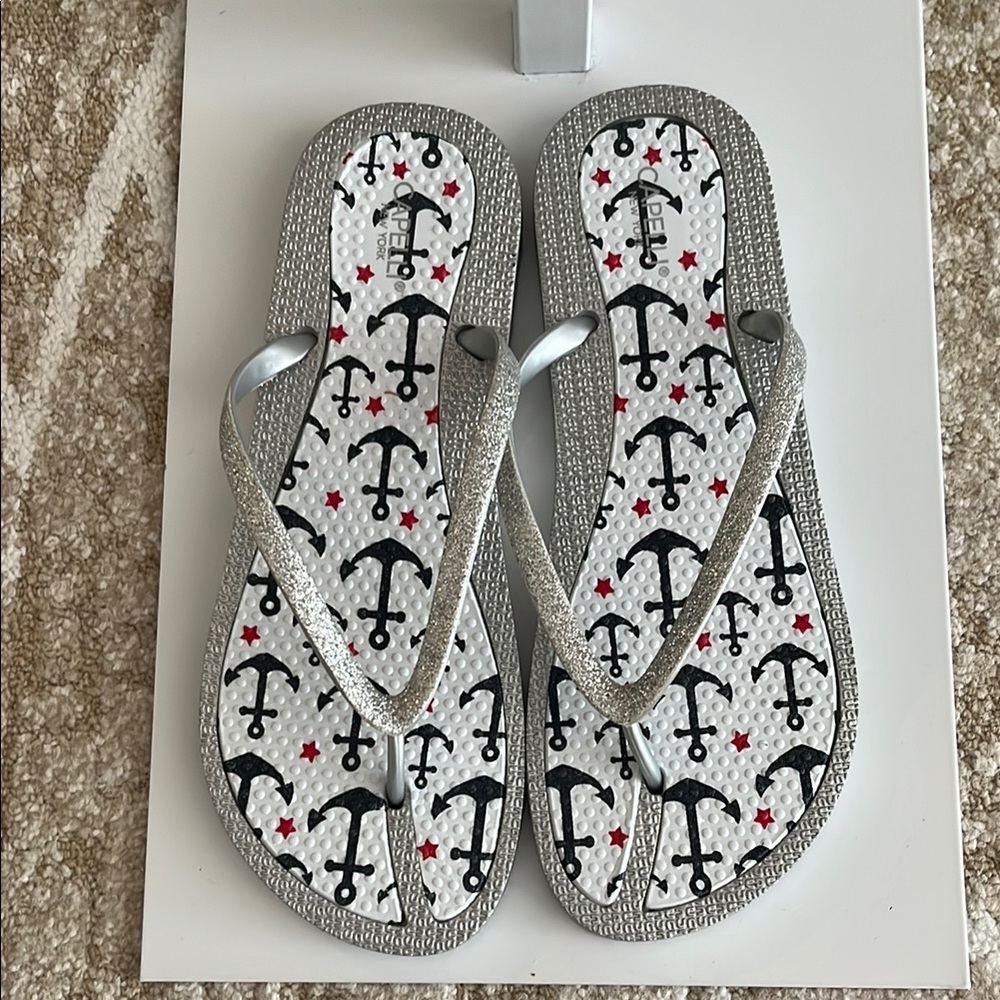 Capelli New York Silver Flip Flops Size 11
